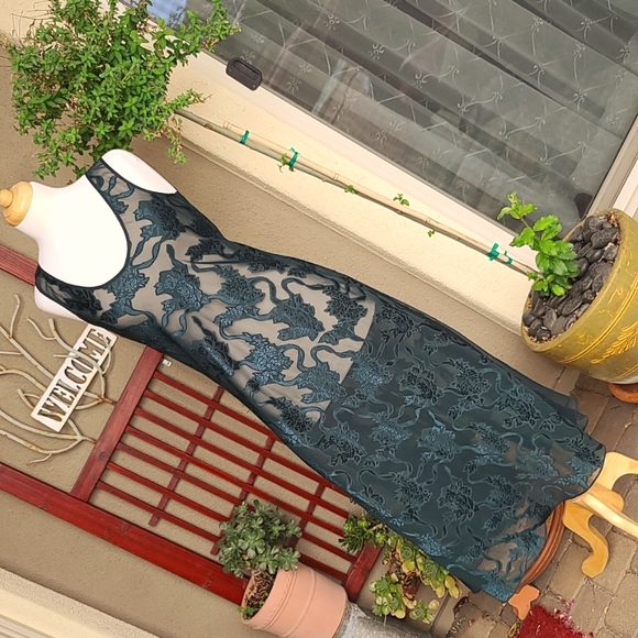 Vintage 1995 Victoria's Secret maxi slip with matching panty. - Picture 1 of 4